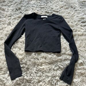 Aritiza Babaton Black Long Sleeve Top